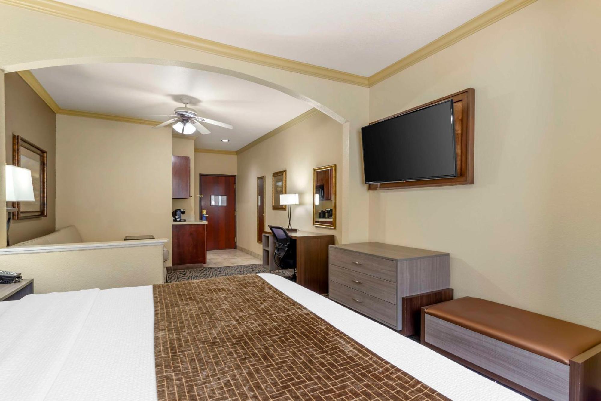 Best Western Plus Crown Colony Inn & Suites Lufkin Eksteriør bilde