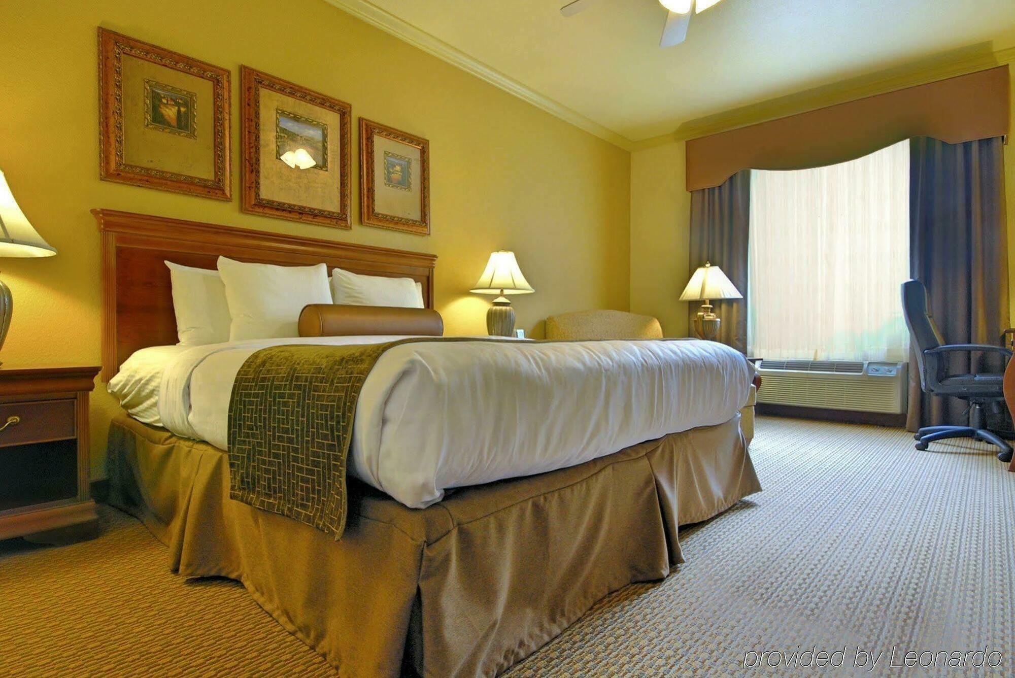Best Western Plus Crown Colony Inn & Suites Lufkin Eksteriør bilde