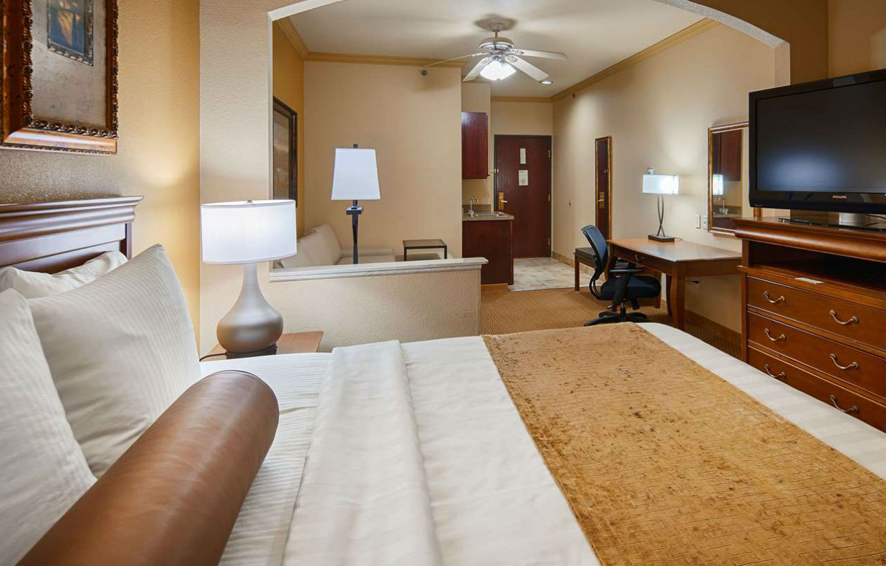 Best Western Plus Crown Colony Inn & Suites Lufkin Eksteriør bilde